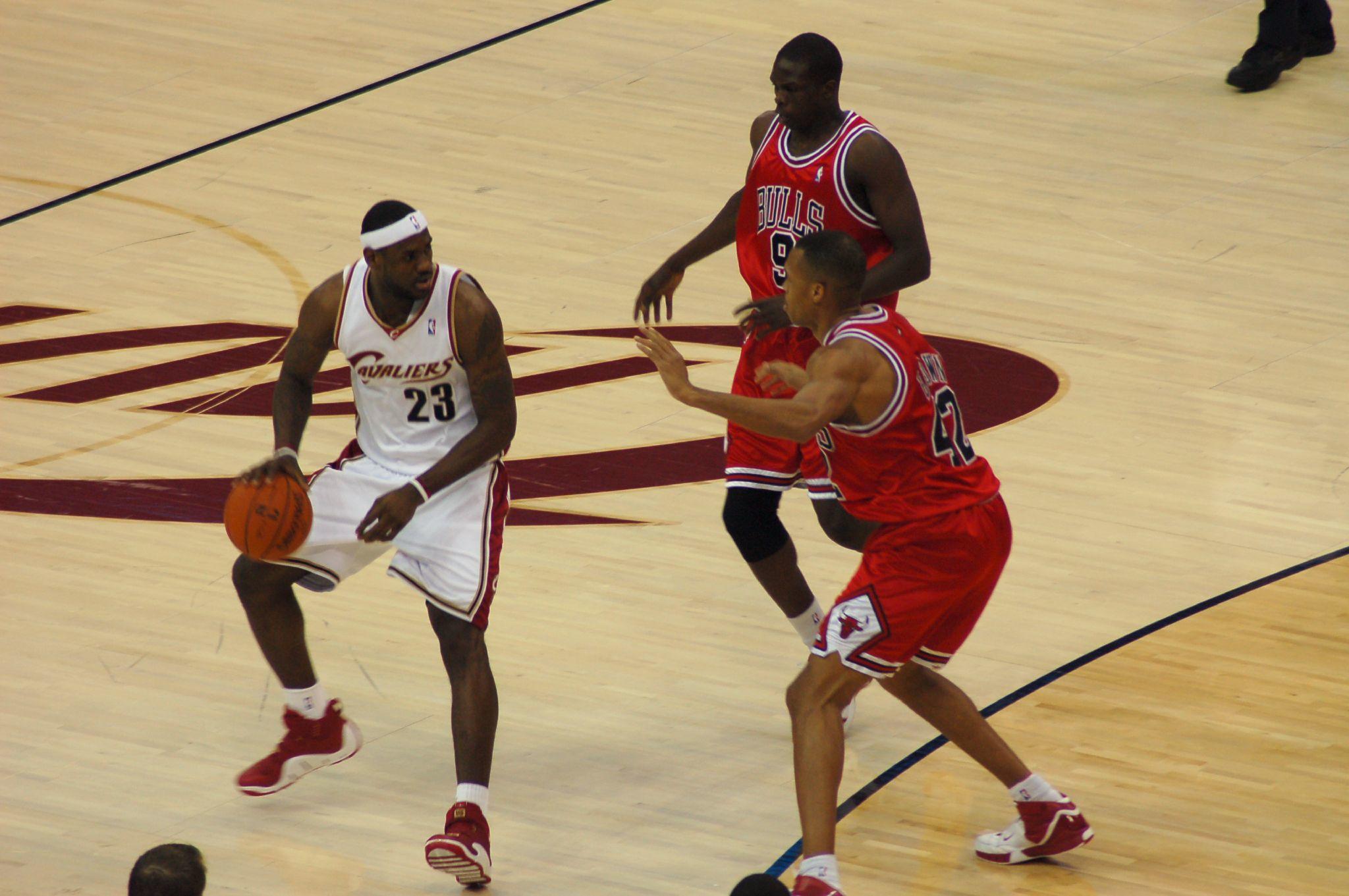 LeBron James vs Bulls