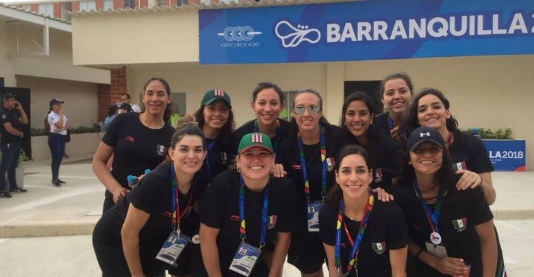 Selección femenil de baloncesto