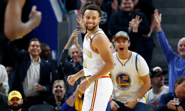 Stephen Curry regresa a la duela