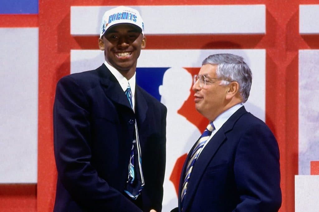 Kobe Bryant drafteado hornets